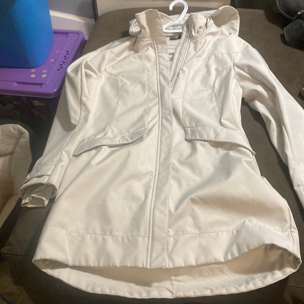 True North cream colour jacket fleece inside